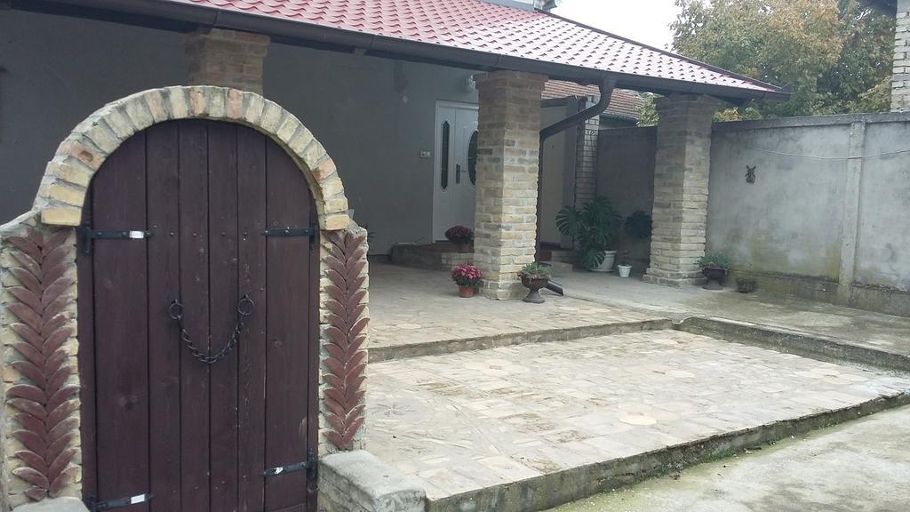 Guest House Anna Vendeghaz Svetozar Miletic Exterior foto